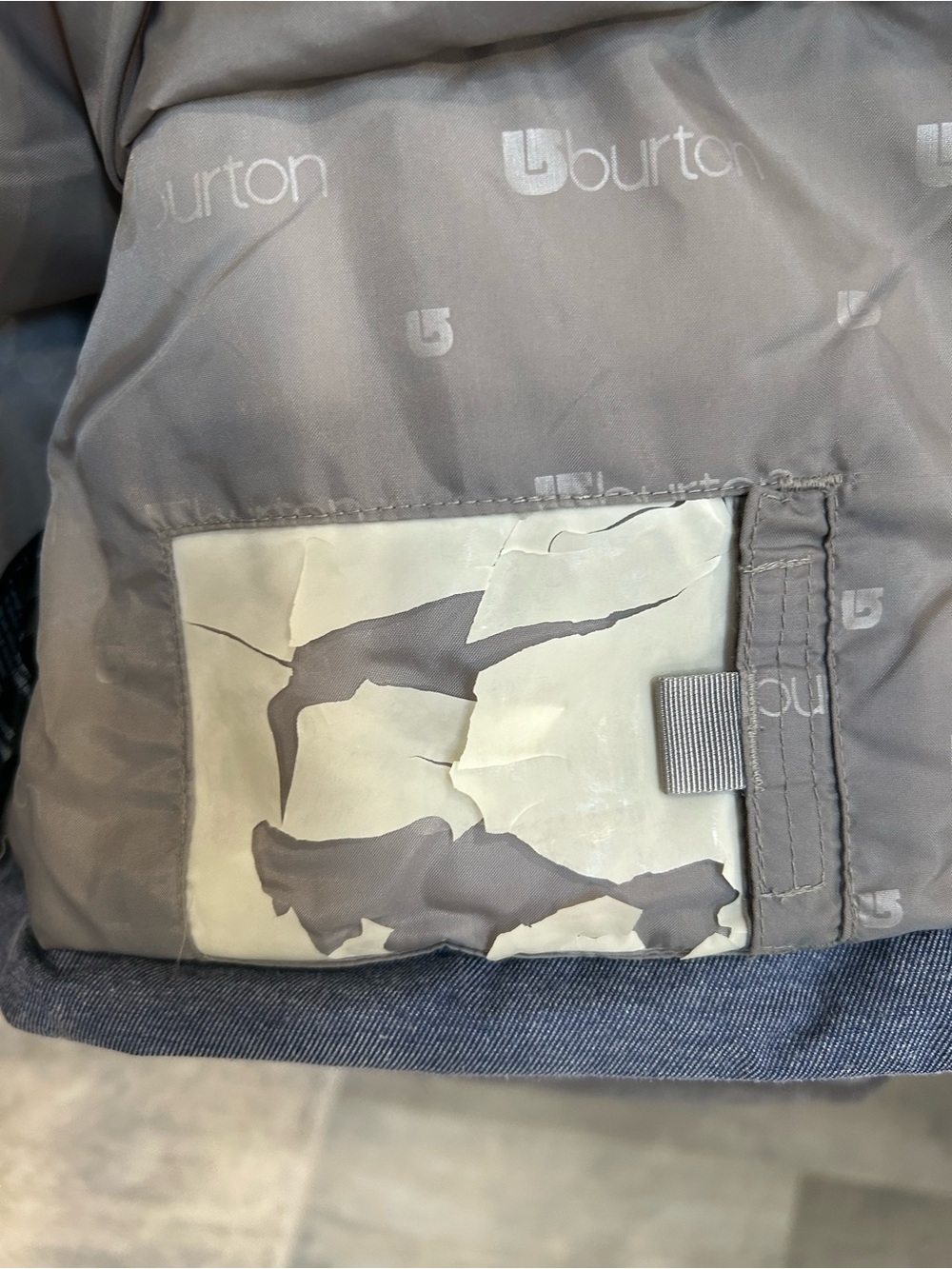 Burton Blue Grey Ski/Snow Women’s Jacket Size Small - Picture 12 of 12